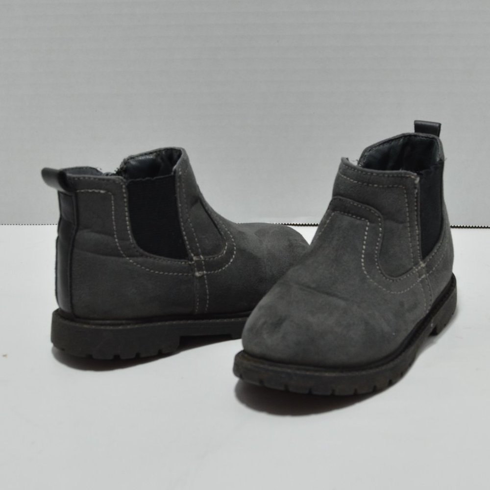 Carter's Toddler Boy's (Cooper3) Gray Suede Chelsea Fashion Boot Size 9